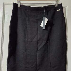 Elegant Black Pencil Skirt